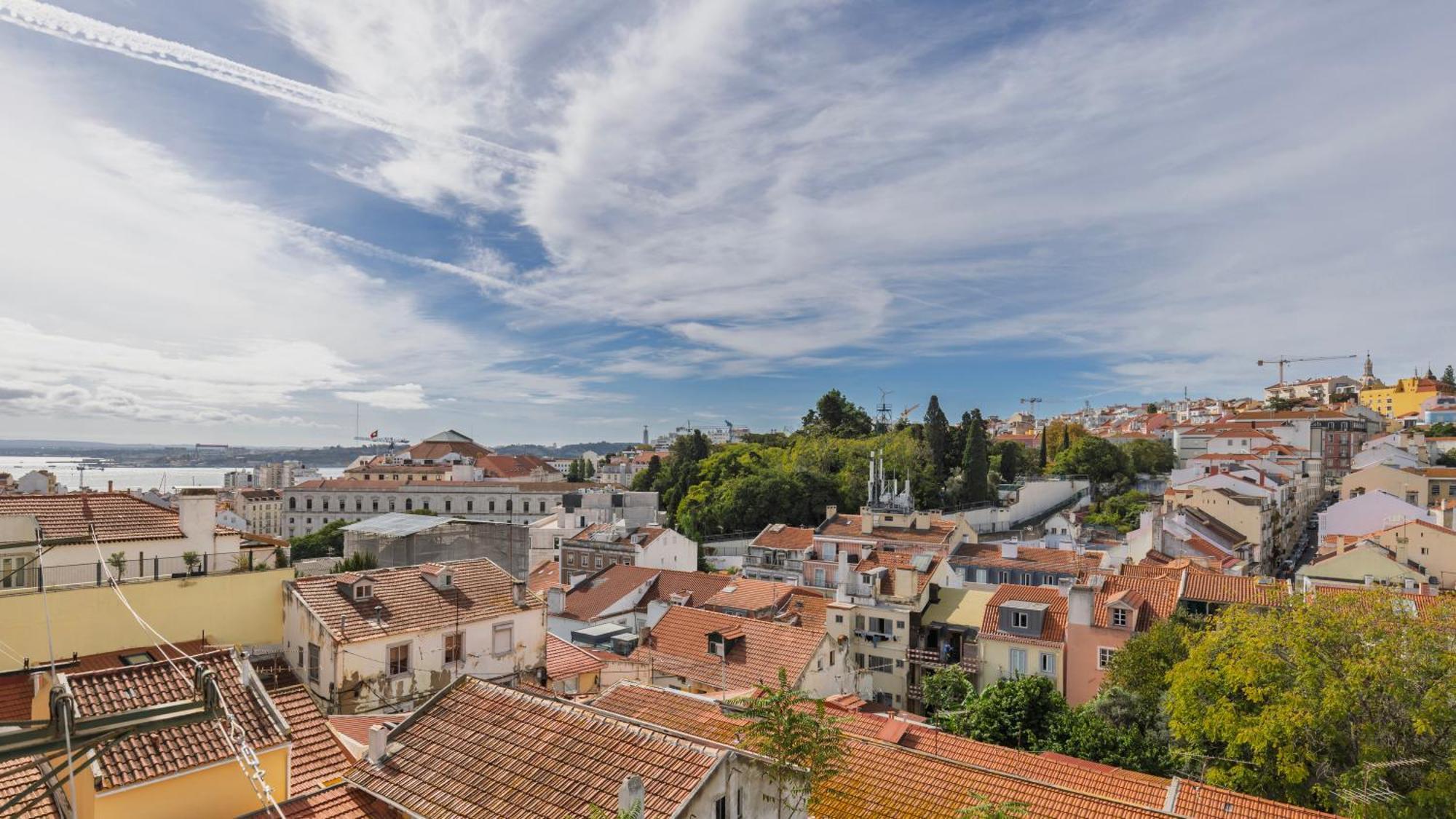 Sunny Design Apt In Praca Das Flores By Lovelystay Lisboa Extérieur photo