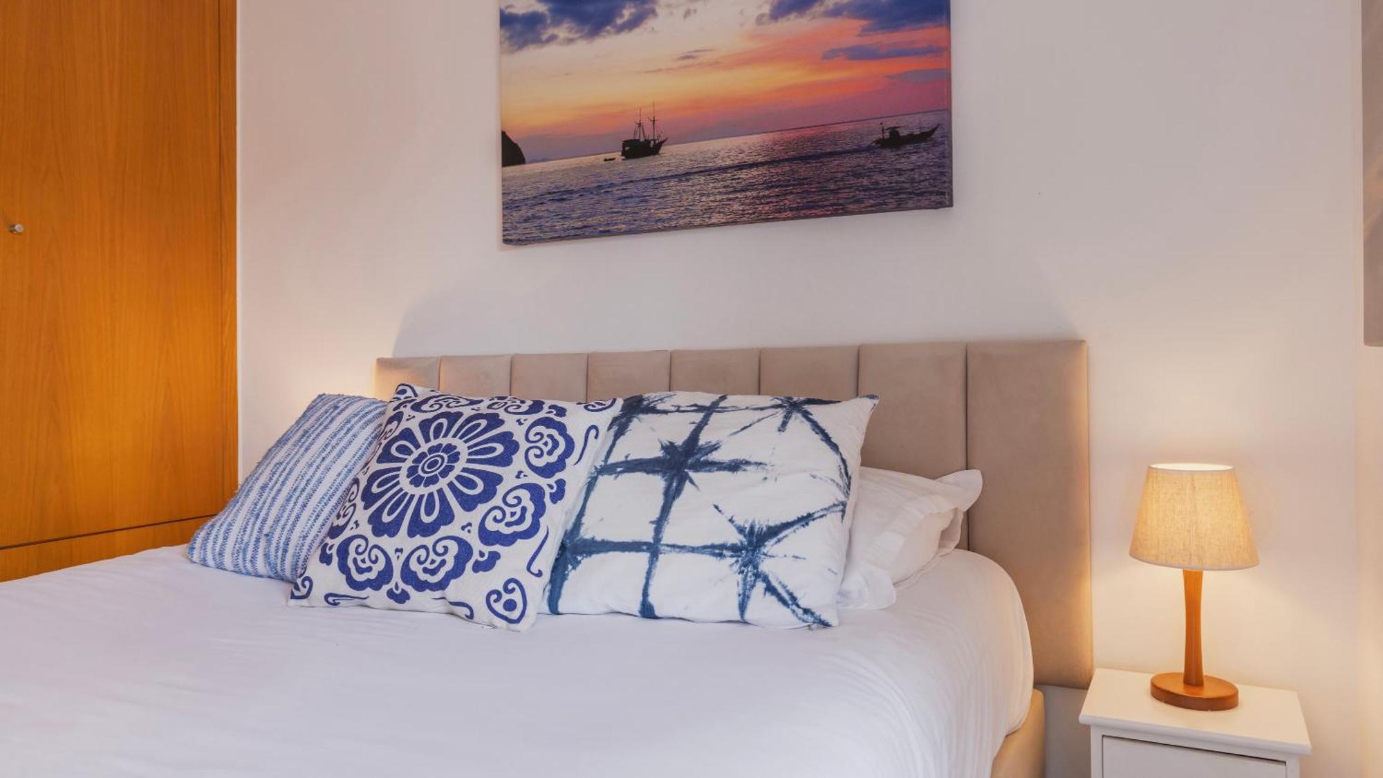 Sunny Design Apt In Praca Das Flores By Lovelystay Lisboa Extérieur photo
