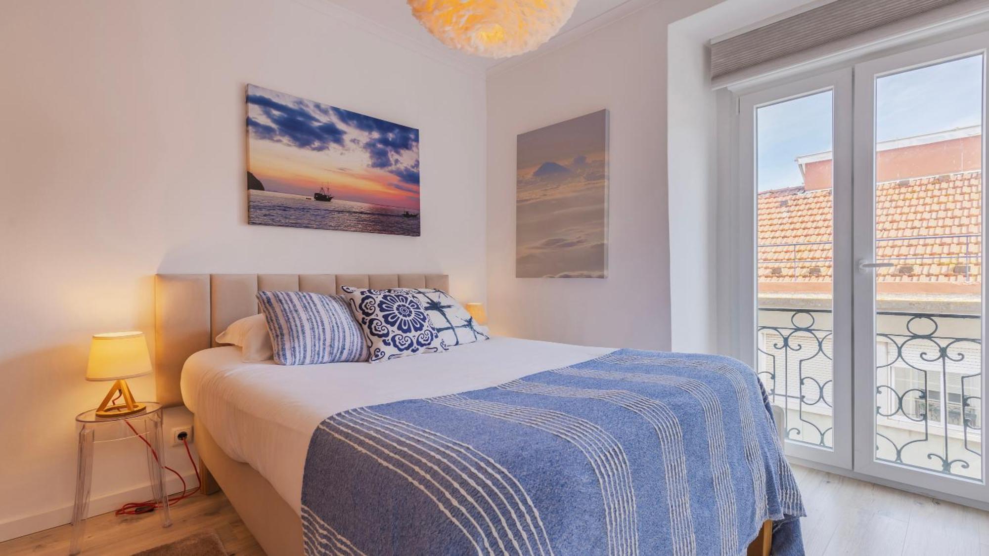 Sunny Design Apt In Praca Das Flores By Lovelystay Lisboa Extérieur photo