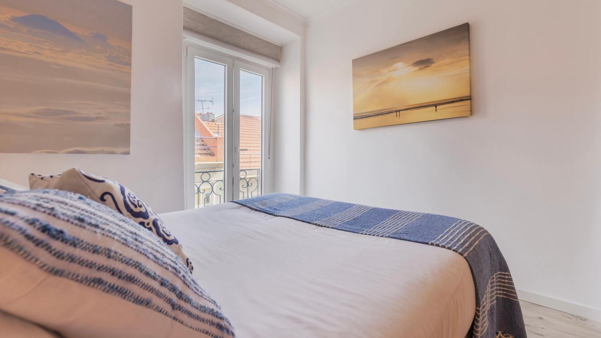 Sunny Design Apt In Praca Das Flores By Lovelystay Lisboa Extérieur photo