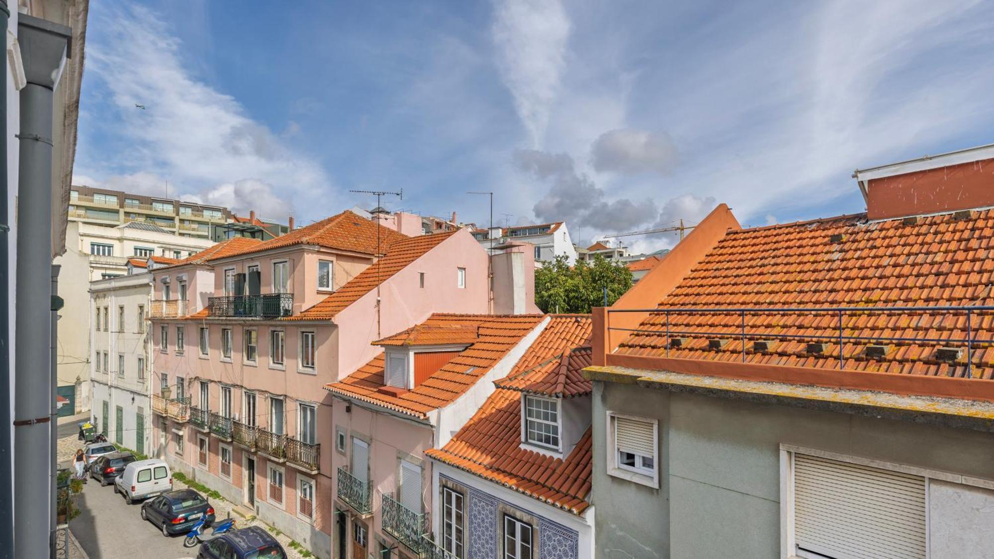 Sunny Design Apt In Praca Das Flores By Lovelystay Lisboa Extérieur photo
