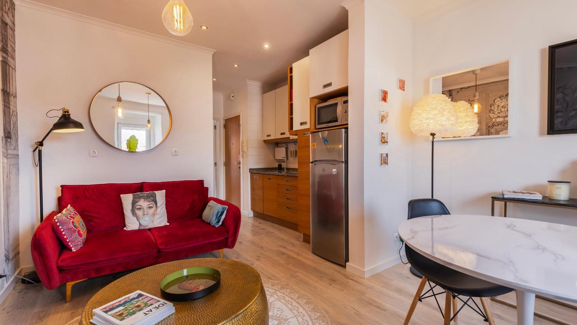 Sunny Design Apt In Praca Das Flores By Lovelystay Lisboa Extérieur photo